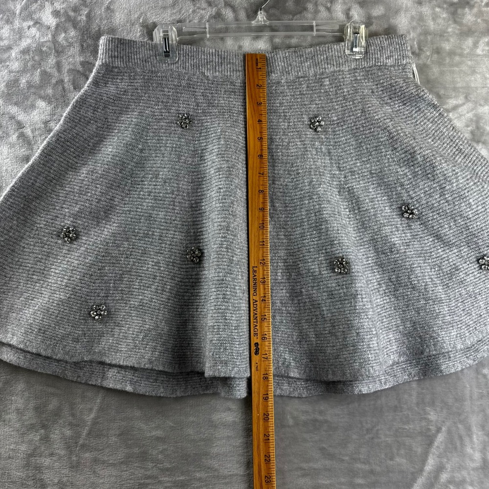 Free Assembly Mini Sweater Skirt Womens L Gray Rhinestone Ribbed Knit (1733) - Picture 10 of 12
